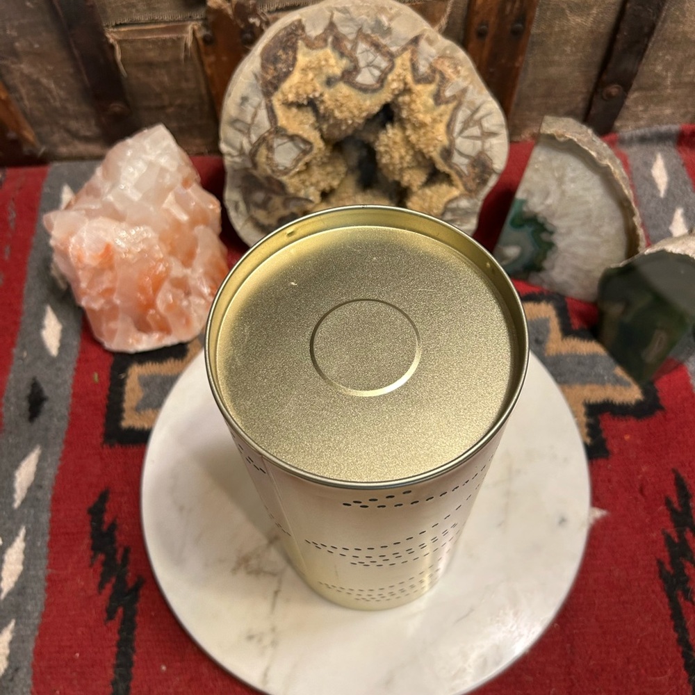 Gold VTG Peace Dove Perforated Candle Holder night light- tea light INCLUDED - Picture 15 of 15